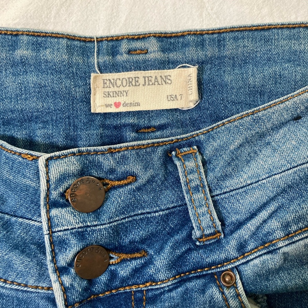 High waisted skinny jeans